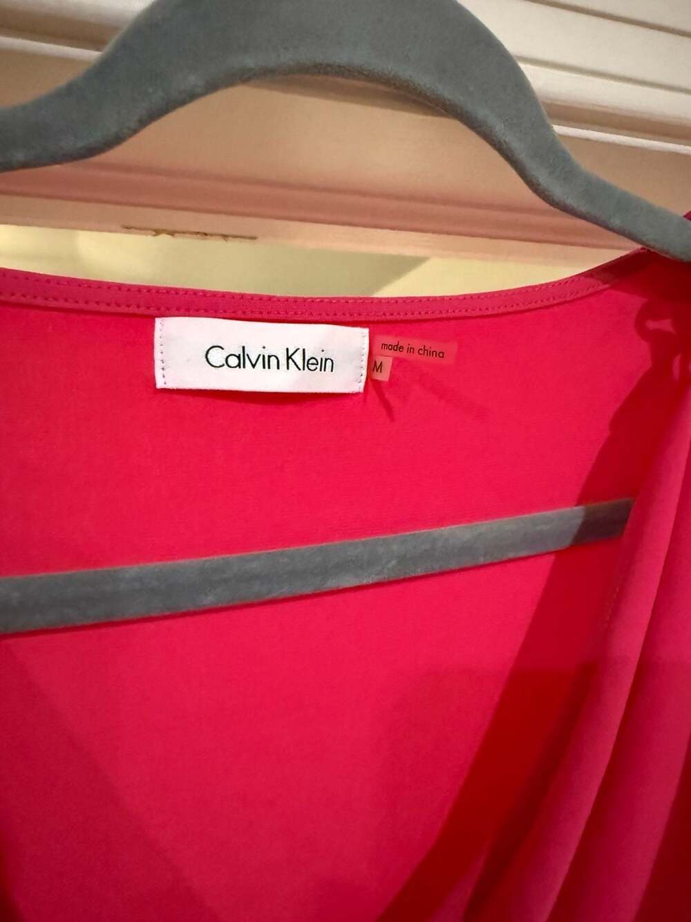 Calvin Klein Pink Cowl Neck Sleeveless Top with Gold Chain Detail - Picture 3 of 3